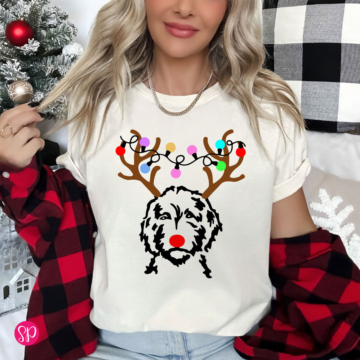 Reindeer Deer Golden Doodle Retriever Holiday Christmas Lights Womens Graphic Tee Shirt