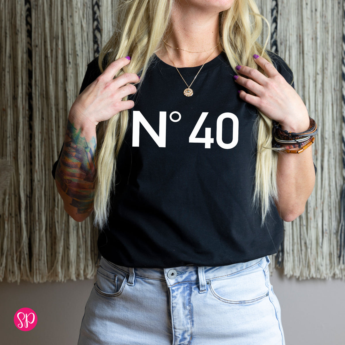 No 40 Forty Fortieth Birthday Party Gift Graphic Tee Shirt
