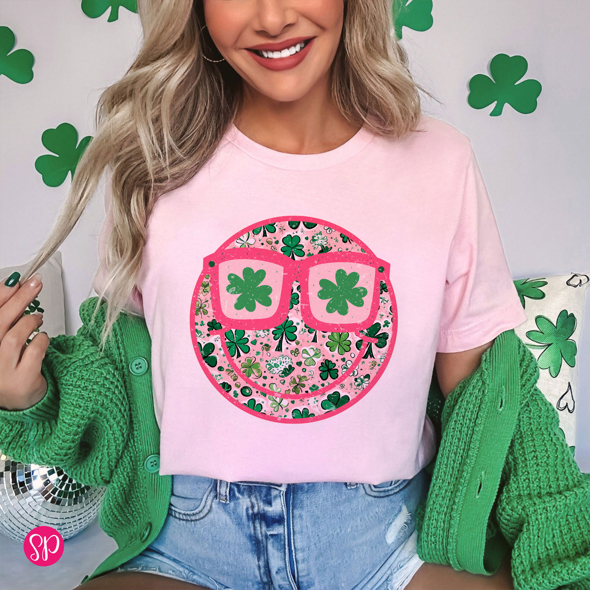 Pink Shamrock Face with Glasses Unisex T-Shirt