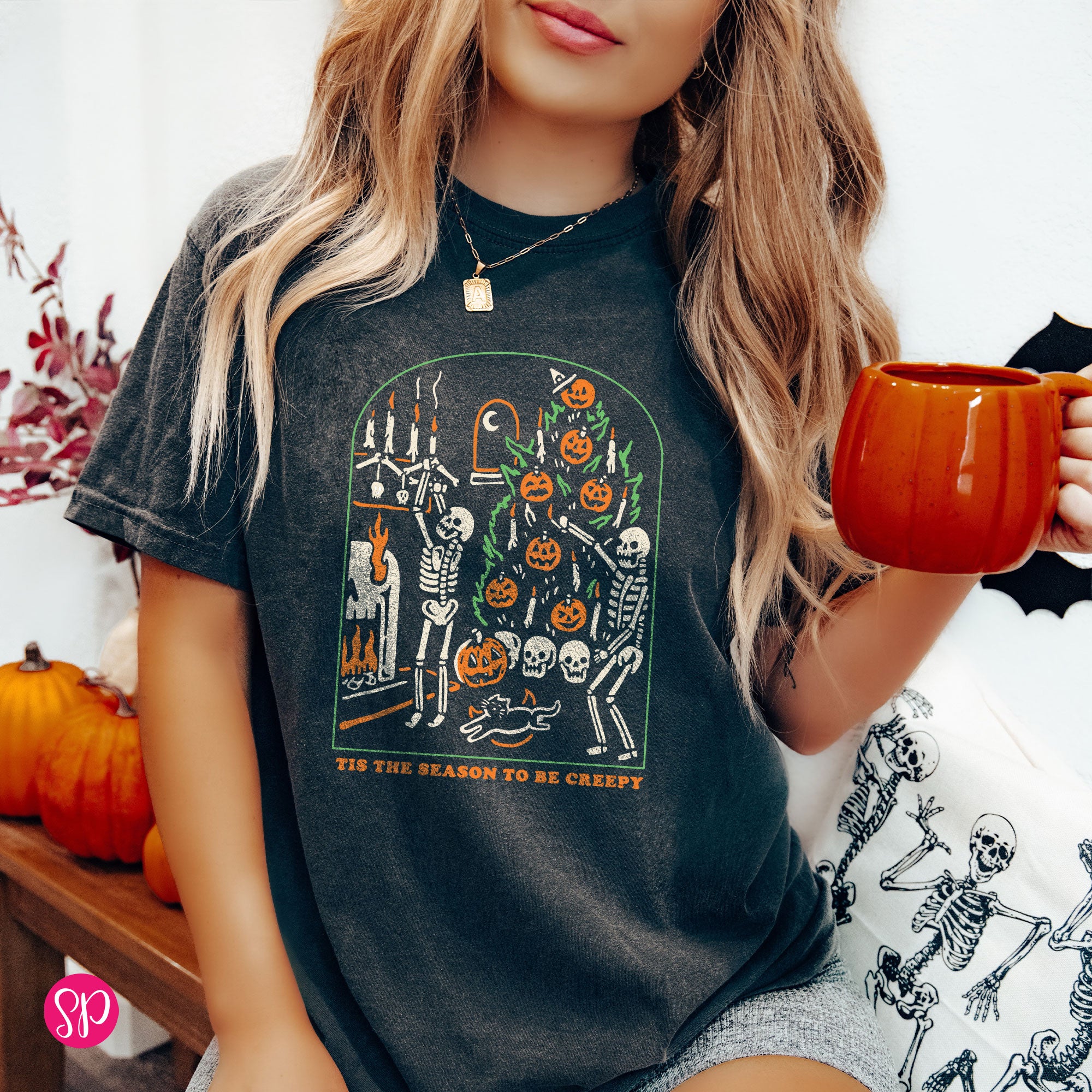 Tis the Season to Be Creepy Comfort Colors T-Shirt – Spunky Pineapple